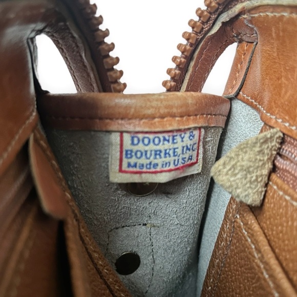 Dooney & Bourke Classic “All Weather” Large Duck British Tan/Taupe Crossbody Bag - Picture 11 of 12